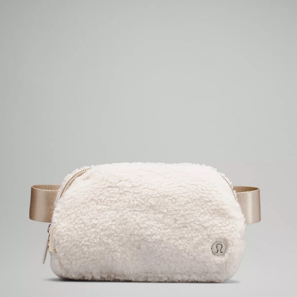 Lululemon Ivory Everywhere Fleece Sherpa Belt Bag